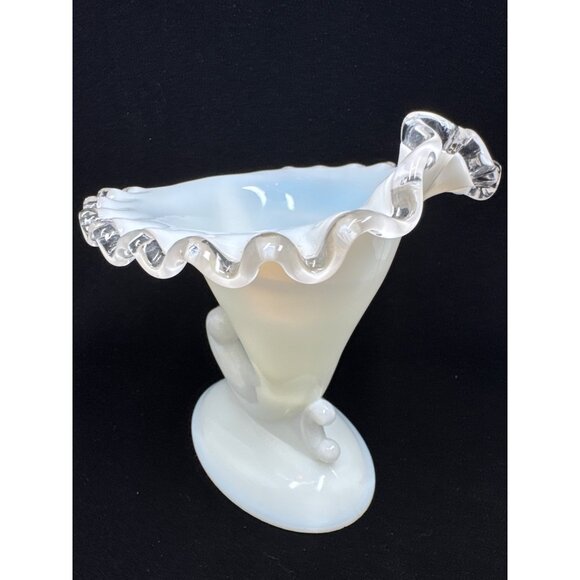 Vtg Fenton Silver Crest Milk Glass Cornucopia Ruffled Candle Holder 6.5'' Tall - Picture 3 of 8